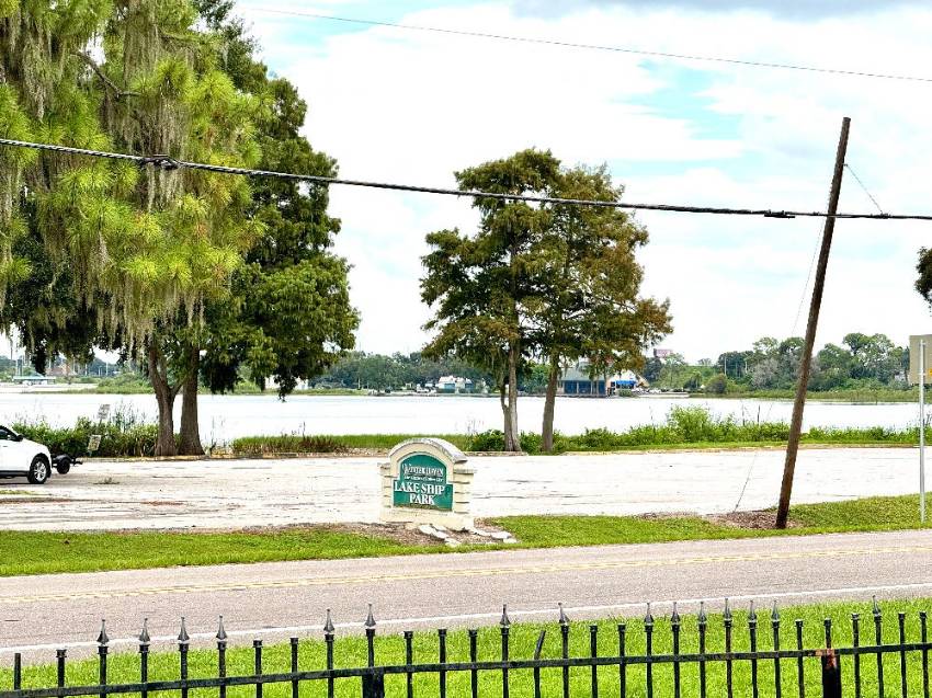 8 Captain Kidd Lane a Winter Haven, FL Mobile or Manufactured Home for Sale